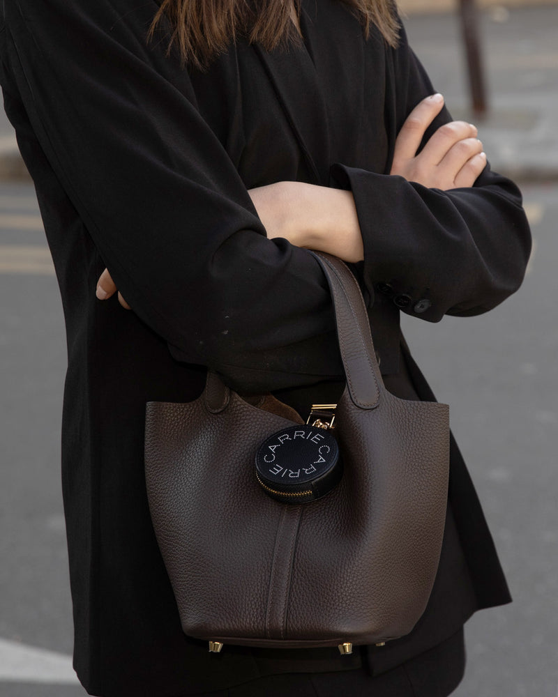 THE ROUND CARRIE CASE - BLACK